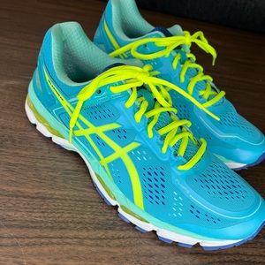 ASICS womens Gel-Kayano 22 running shoes size 11 neon laces